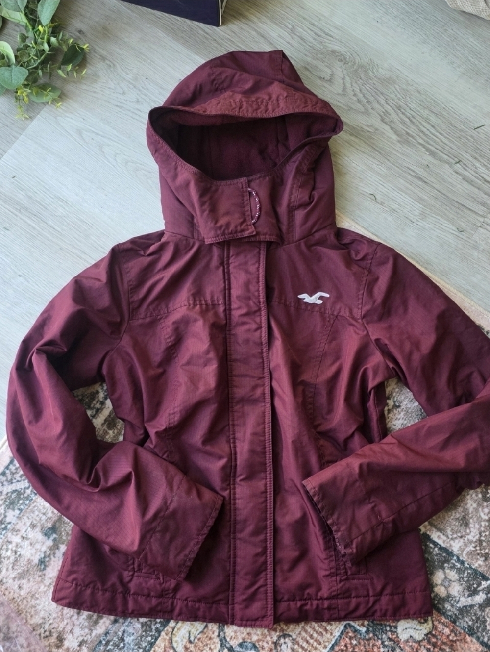 Hollister All Weather Hooded Jacket Burgundy Women's Size Medium